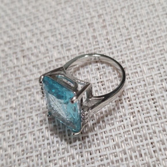 Luxury 925 Silver Emerald Cut Aquamarine Ring - Picture 5 of 5